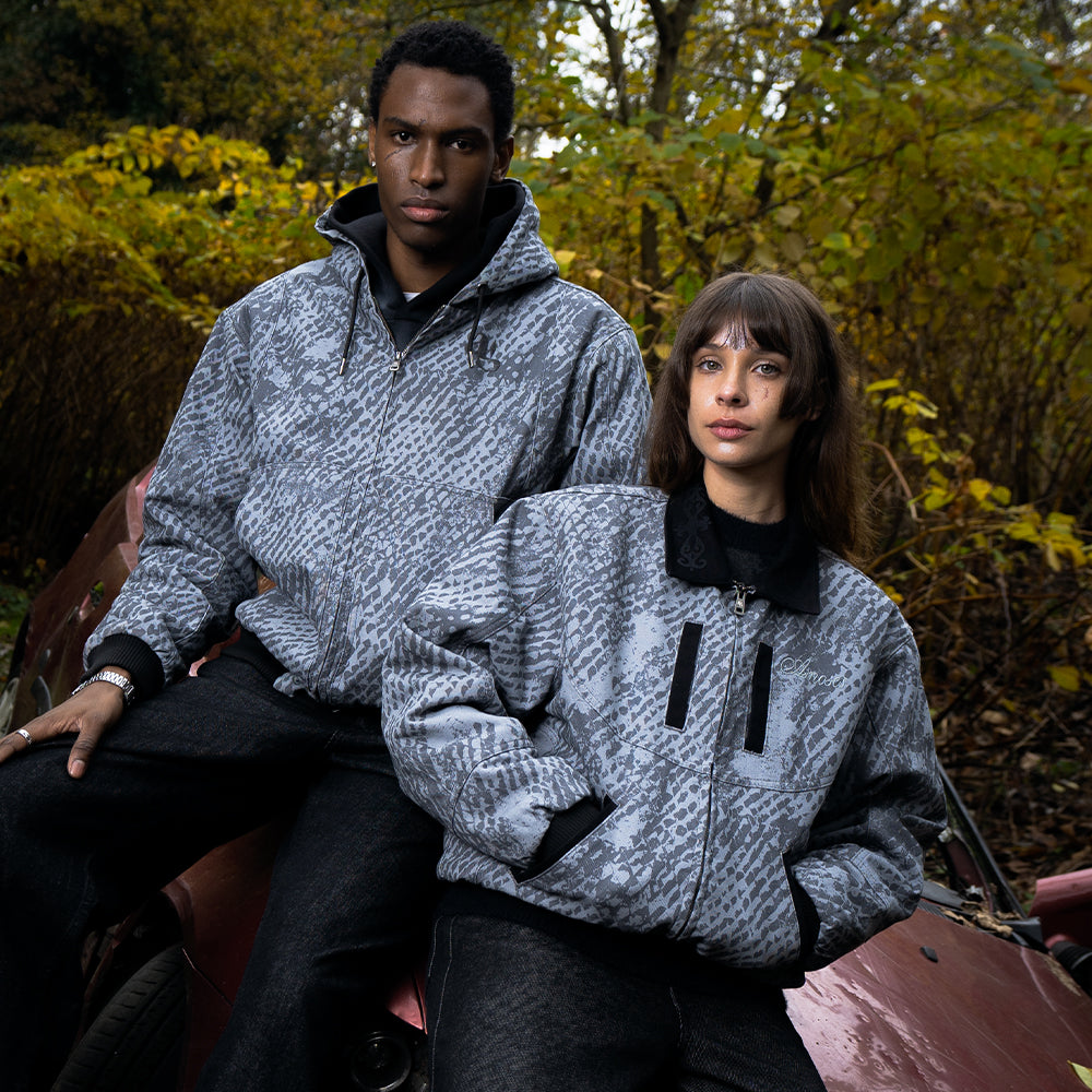 – outdoor – Street Defil